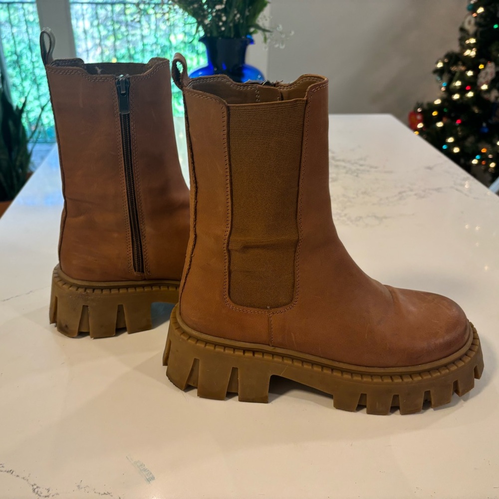 Steve Madden Leather Platform Boots size 9